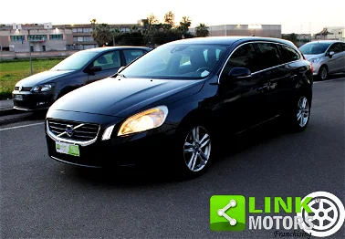 VOLVO V60 D3 Geartronic Kinetic